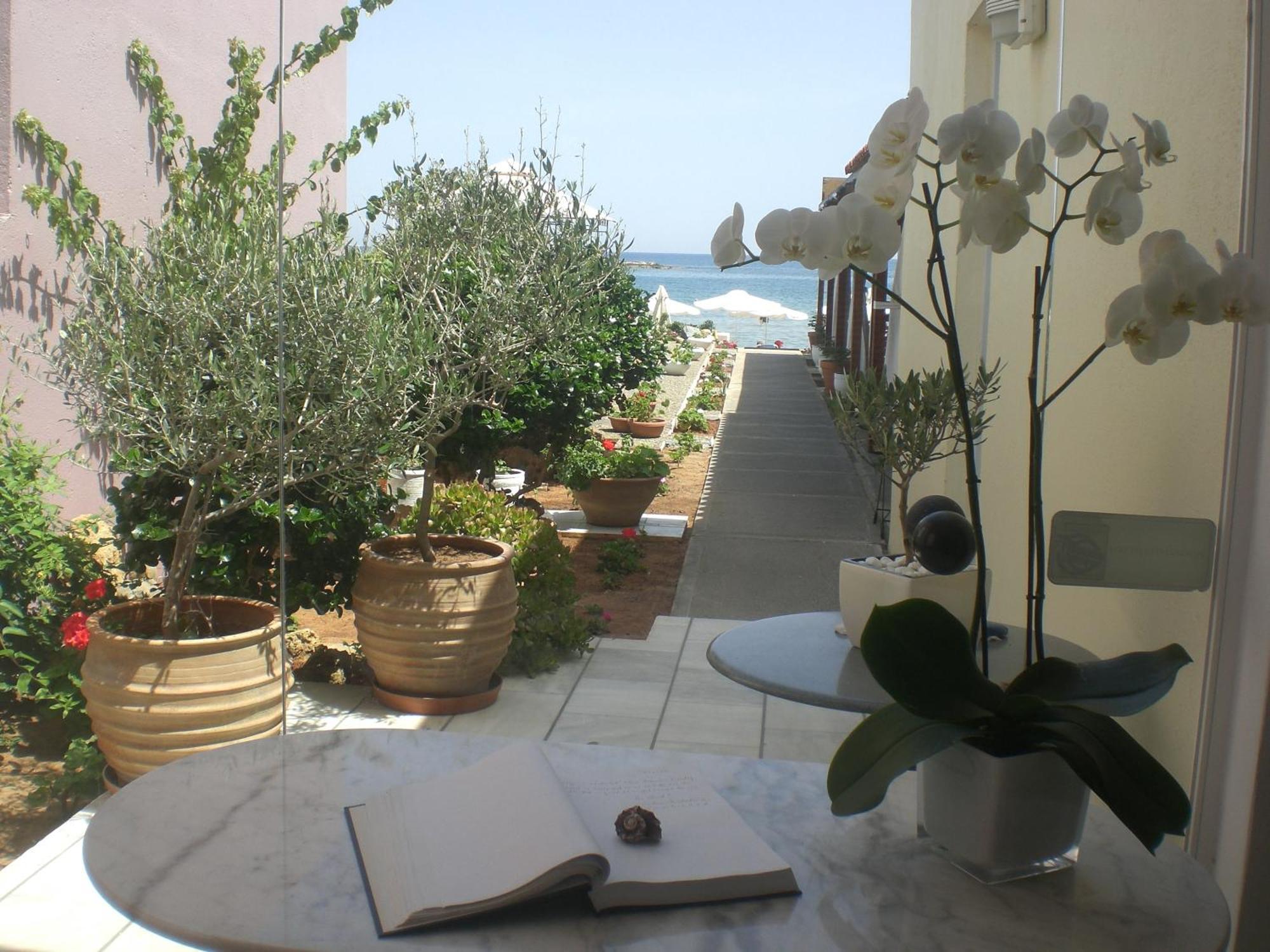 Talgo Suites Stalida Exterior photo